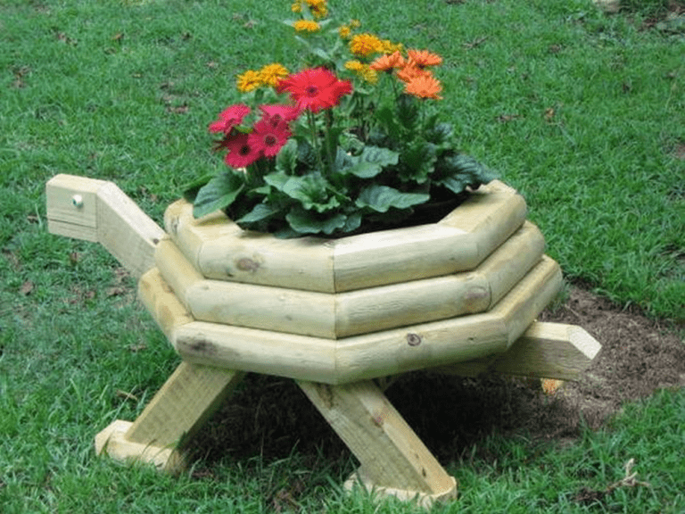 Build A Beautiful DIY Wooden Turtle Planter With 4 Simple Materials