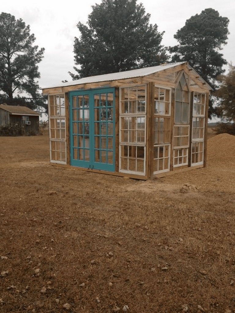 Greenhouse DIY From Old Windows: Save Money In 8 Steps – The Garden!