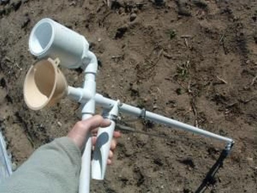 Nothing too complicated - a simple machine with a simple concept made to make gardening simpler.
