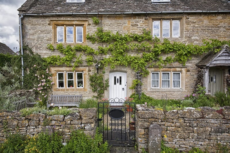 The essential design elements of the English cottage garden probably began to take firm shape in the Middle Ages