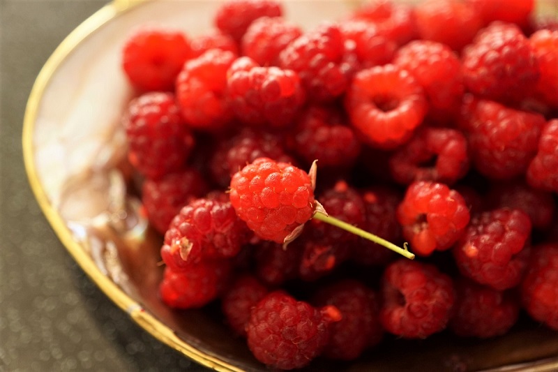 There are two types of raspberries, both with their own particular requirements for growing. 