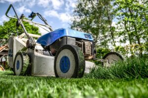 Your Guide to Mastering Basic Lawnmower Maintenance