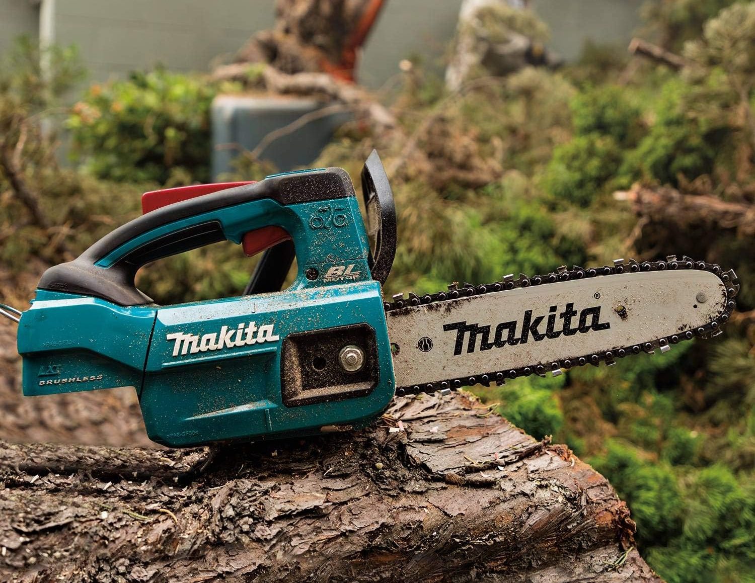 Superior construction materials and craftsmanship in high-quality chainsaws result in increased durability and longevity.