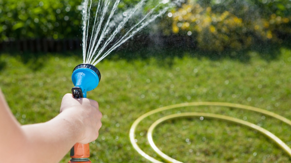 An image of a garden hose nozzle for home use.